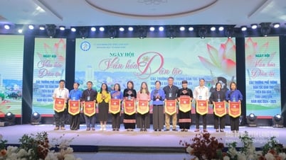พิธีเปิดงานมหกรรมวัฒนธรรมชาติพันธุ์โรงเรียนประจำกลุ่มชาติพันธุ์ ประจำปีการศึกษา 2567-2568 - หนังสือพิมพ์และสถานีวิทยุโทรทัศน์ลางซอน