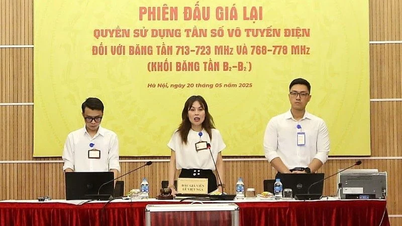 B2-B2 주파수 블록 경매 성공