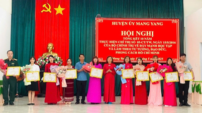 Mang Yang khen thưởng 19 tập thể, cá nhân tiêu biểu học tập và làm theo gương Bác
