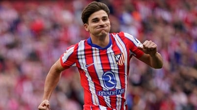 ألفاريز "يزدهر" في أتلتيكو مدريد