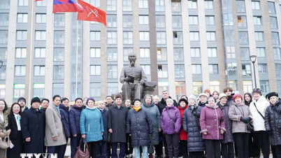 ទីលានក្នុងទីក្រុង Saint Petersburg ត្រូវបានដាក់ឈ្មោះតាមហូជីមិញ។