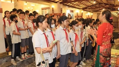 An experience session of 6th grade students of Nhat Tan Secondary School