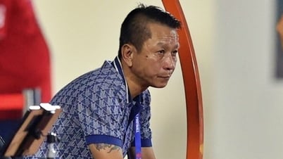HLV Văn Sỹ Sơn không được nghỉ, thủ môn Văn Công xem lại sai lầm
