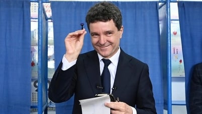 ルーマニアの新大統領：権威ある数学オリンピックで金メダルを2回獲得