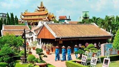 Kommen Sie zur Duc Thanh Schule und erinnern Sie sich an seine Verdienste