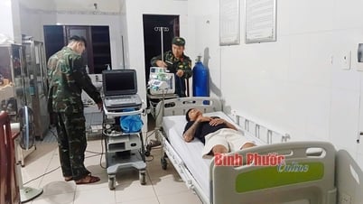 チュオンサ医療センターは、減圧症に苦しむ漁師たちに迅速に緊急援助を提供した。