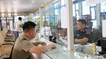 จัดเก็บค่าธรรมเนียมการใช้โครงสร้างพื้นฐานบริเวณด่านชายแดนได้กว่า 254,000 ล้านดอง - หนังสือพิมพ์และสถานีวิทยุโทรทัศน์ลางซอน