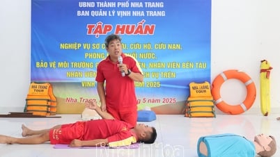 Nearly 100 students were trained in first aid, rescue, drowning prevention and environmental protection.
