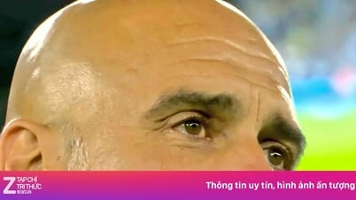 Pep bật khóc