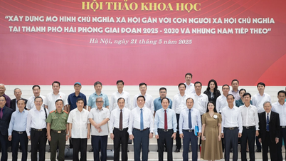 [Photo] Scientific workshop "Building a socialist model associated with socialist people in Hai Phong city in the period of 2025-2030 and the following years"