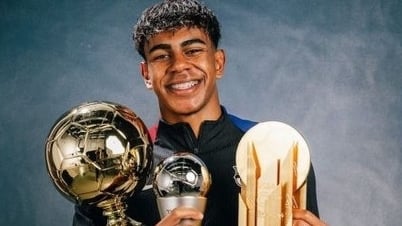 Lamine Yamal gia hạn Barca đến 2030, lương đạt đỉnh 70 triệu USD/năm