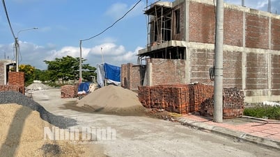 Vật liệu xây dựng đồng loạt tăng giá