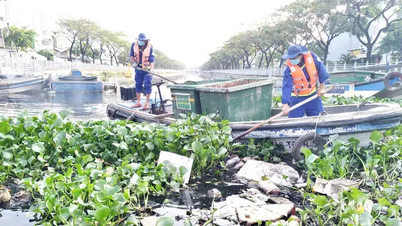 TPHCM: Đề xuất đơn giá dự toán dịch vụ vớt rác trên sông, kênh rạch