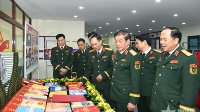 Lieutenant General Truong Thien To attended and directed the Congress of Party Delegates of the People's Army Newspaper for the 2025-2030 term.