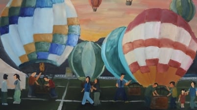 Exposition animée de peintures des étudiants de l'Université d'Ha Long