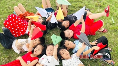 “ลูกคนอื่น” – เงาที่มองไม่เห็นที่ทำให้ความฝันของเด็กๆ มัวหมอง