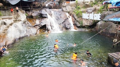 Mettre l’accent sur la sécurité des visiteurs dans les attractions touristiques telles que les ruisseaux et les cascades.