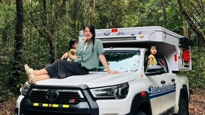 Una familia de cinco personas en Ciudad Ho Chi Minh gasta 1.500 millones de dongs en comprar una "casa móvil" para viajar por Vietnam.