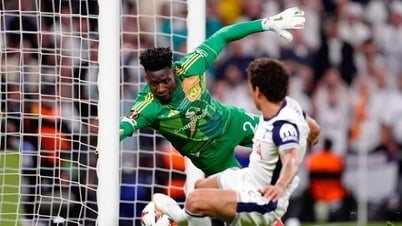 អ្នកចាំទី Andre Onana ត្រូវបានអ្នកគាំទ្រ MU ហៅចេញបន្ទាប់ពីការបរាជ័យក្នុងការប្រកួតវគ្គផ្តាច់ព្រ័ត្រ C2 Cup ។