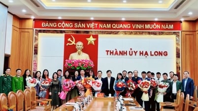 기구 간소화를 위한 자발적 사임