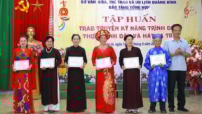 Trao truyền kỹ năng trình diễn, thực hành đàn và hát ca trù