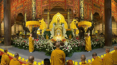 ขยายเวลาการสักการะพระบรมสารีริกธาตุ ณ วัดบ๊ายดิญห์