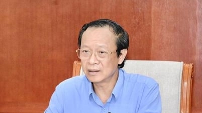 รองปลัดกระทรวงศึกษาธิการและฝึกอบรม Pham Ngoc Thuong ให้คำแนะนำเร่งด่วนเกี่ยวกับการสอบจบการศึกษาระดับมัธยมศึกษาตอนปลายปี 2568