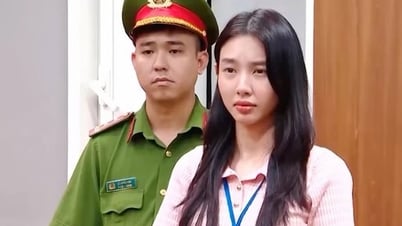 កញ្ញា Nguyen Thuc Thuy Tien ត្រូវ​បាន​ដក​ចេញ​ពី​តំណែង​មុខ​មាត់​ក្មេង​វៀត​ណាម​ឆ្នើម។