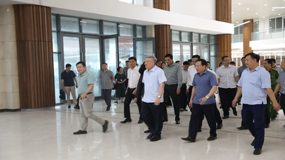 Phó Thủ tướng Thường trực Nguyễn Hòa Bình kiểm tra tiến độ dự án Bệnh viện Bạch Mai và Việt Đức cơ sở 2