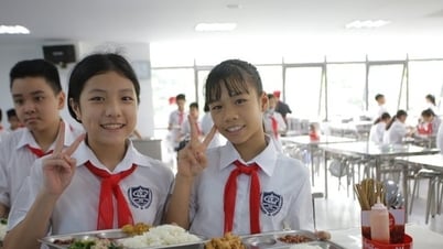 Thành phố Hà Nội đang nghiên cứu miễn phí ăn trưa cho học sinh