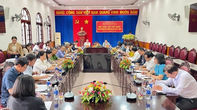 เจียไหลให้ความสำคัญต่อการรวบรวมประวัติศาสตร์พรรคในทุกระดับในกระบวนการปรับโครงสร้างหน่วยงาน