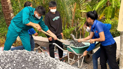 Tuổi trẻ Tân Phú Tây chung sức xóa nhà tạm, nhà dột nát