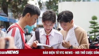 Почти 4000 кандидатов сдают первый экзамен для поступления в 10-й класс в Хошимине