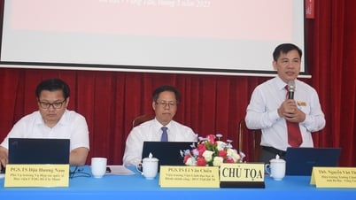 Tòa đàm về thực hiện mục tiêu tăng trưởng xanh và trung hòa carbon