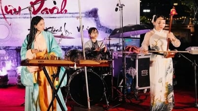 "Sử đá lưu danh": Khi rock và đạo học gặp nhau giữa di sản
