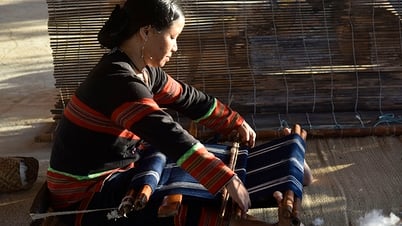 Nghề dệt thổ cẩm của dân tộc Cơ tu