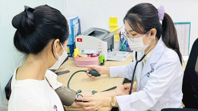 Un médecin vaccine un patient victime d'un AVC à temps, au « moment d'or »