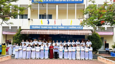 Trường THPT Lý Thường Kiệt tổng kết năm học 2024-2025