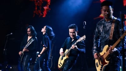 Bức Tường kỷ niệm 30 năm thành lập bằng tour lưu diễn châu Âu