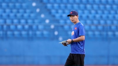 Équipe nationale du Vietnam : anciens choix et nouveaux défis pour l'entraîneur Kim Sang Sik