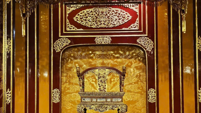 คำร้องขอประเมินจิตเวชผู้ที่นั่งบนบัลลังก์ ณ พระราชวังไทยฮัว