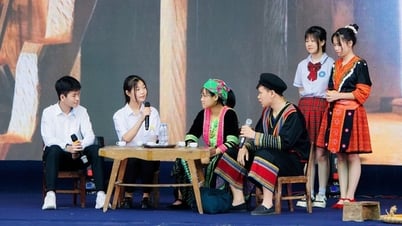 「手を差し伸べ、輝け」がカオバンの少数民族の学生に優れた成果をもたらすよう刺激を与える