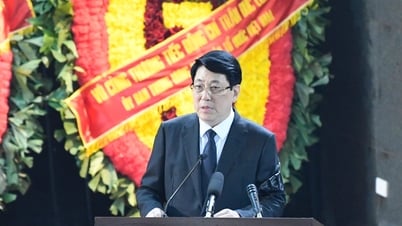 Servicio conmemorativo en memoria del expresidente Tran Duc Luong