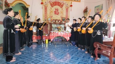 Unique ritual of worshiping ancestors and thanking the gods after the accident