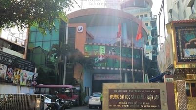 Thiếu tiến sĩ, Trường ĐH Sân khấu-Điện ảnh TP.HCM bố trí cả cử nhân chủ trì ngành
