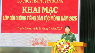 กองบัญชาการทหารจังหวัดเตวียนกวางเปิดชั้นเรียนฝึกอบรมภาษาชาติพันธุ์ม้ง
