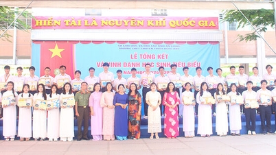 Trường THPT Chuyên Thoại Ngọc Hầu tổng kết năm học 2024 - 2025