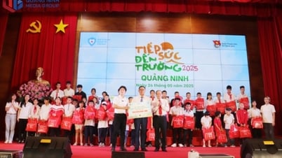 Chương trình nâng bước trẻ em mồ côi, khuyết tật đến trường