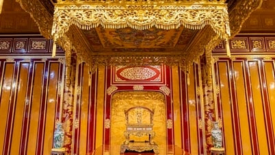 Hue City People's Committee reports to the Prime Minister and the Ministry of Culture, Sports and Tourism on the case of encroachment and damage to the Nguyen Dynasty throne.