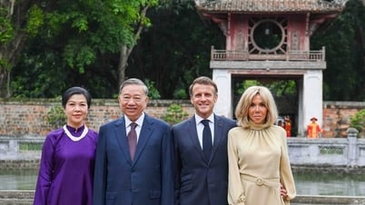 Tổng Bí thư Tô Lâm và Phu nhân cùng Tổng thống Emmanuel Macron và Phu nhân thăm Văn Miếu Quốc Tử Giám